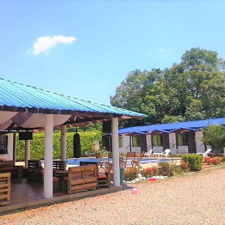 Cabanas El Saman Villavicencio Apiay Eksteriør bilde